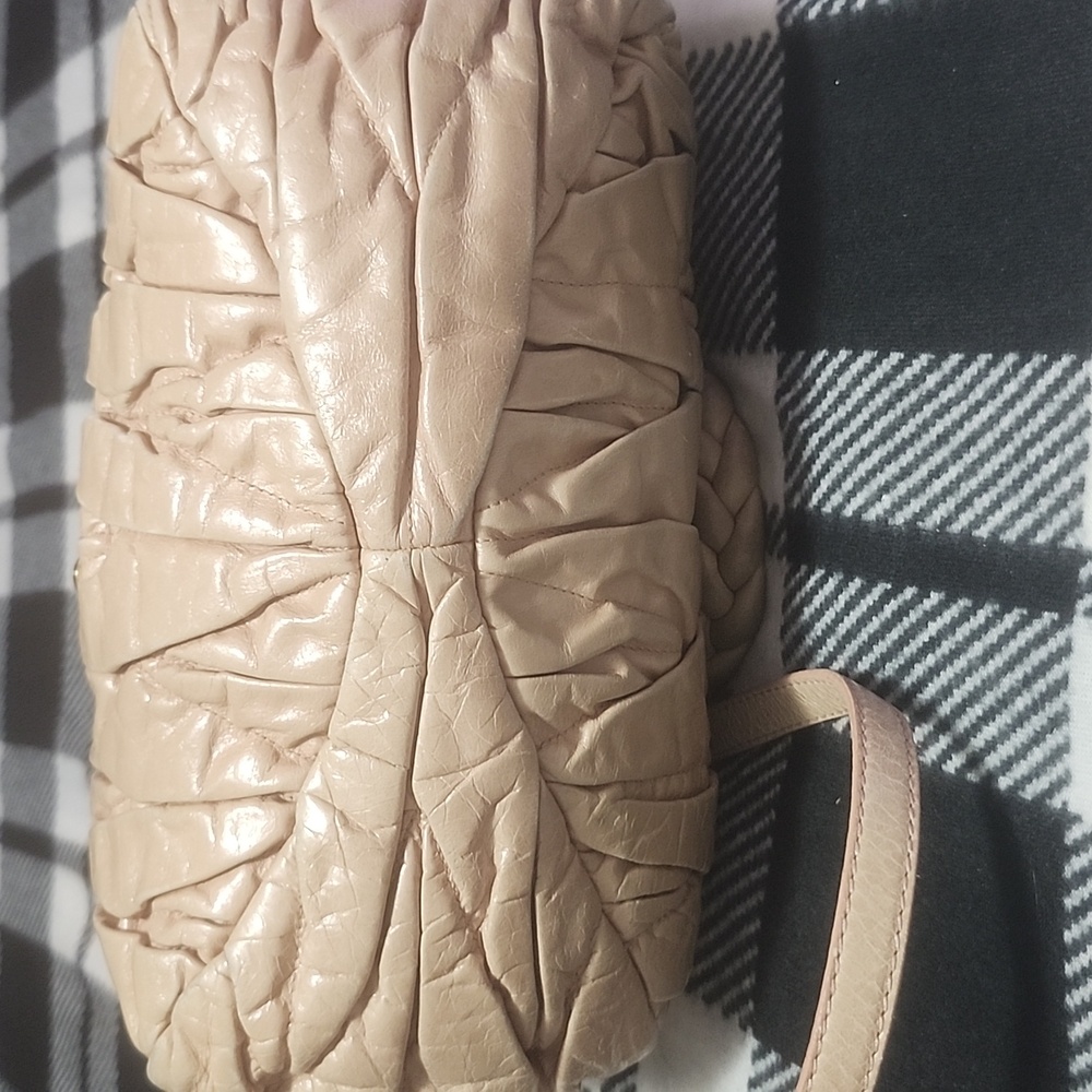 Miu Miu Cream Mpatelasse Leather Women's Bag - Picture 5 of 16